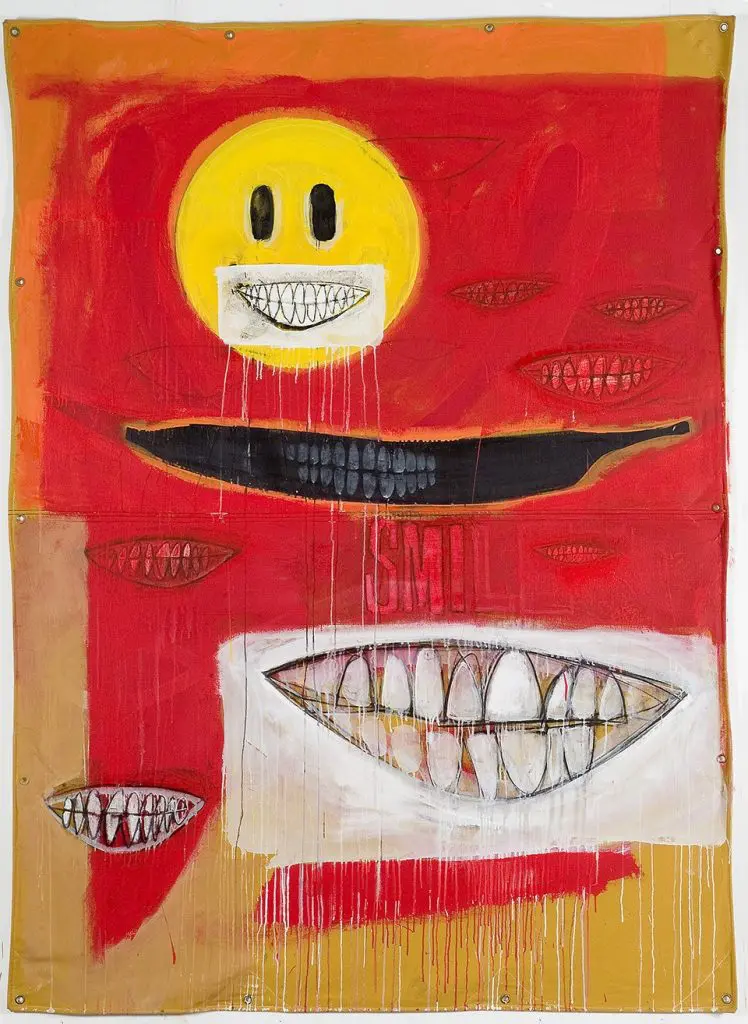 Caras sonrientes dicen mentiras
