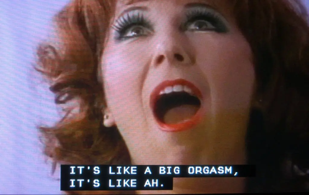 Gran orgasmo (Closed Captions)