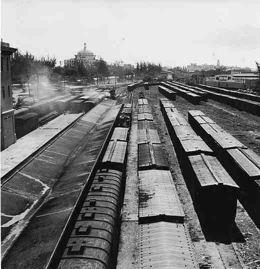 Vista de líneas de ferrocarril de la American Railroad Co. of Porto Rico en San Juan, Puerto Rico